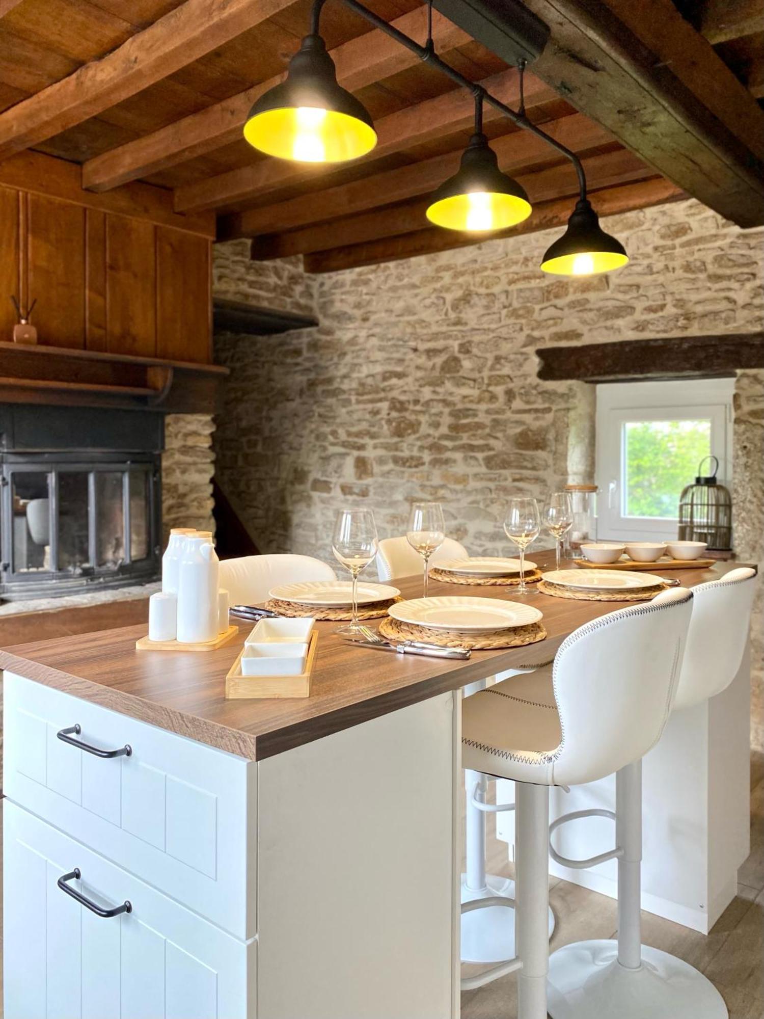 Aux Petites Portes Du Morvan Montlay-en-Auxois Dış mekan fotoğraf